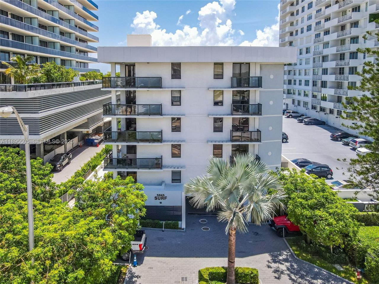 5845 Collins Ave, Unit 201, Miami Beach, FL 33140 Photo