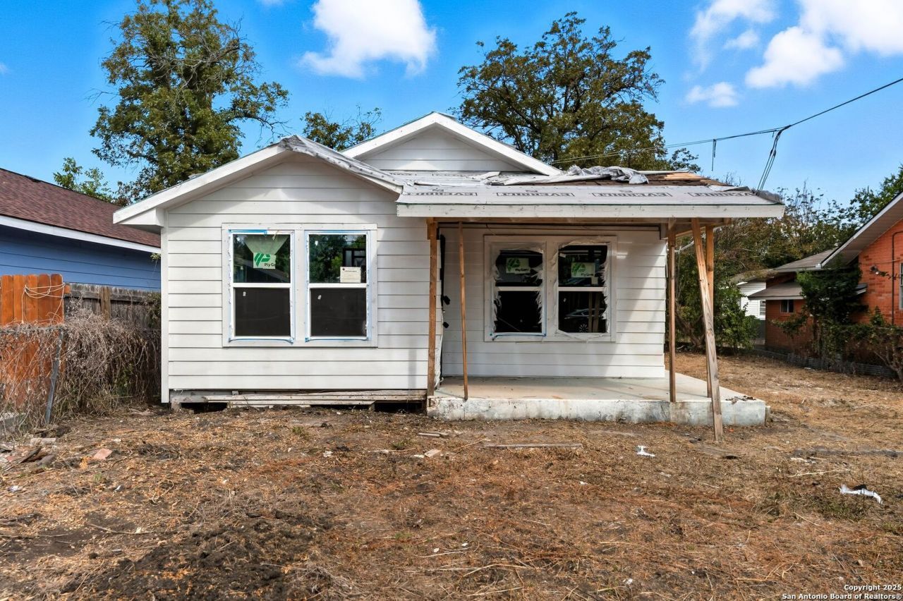 2031 E Crockett, San Antonio, TX 78202 Main Photo