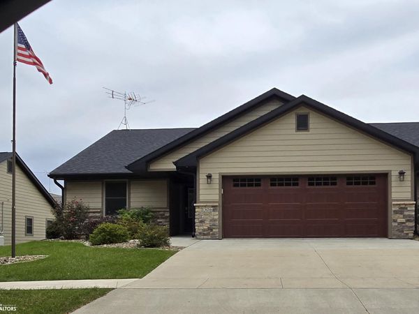 306 S 11th Street, Oskaloosa, IA 52577