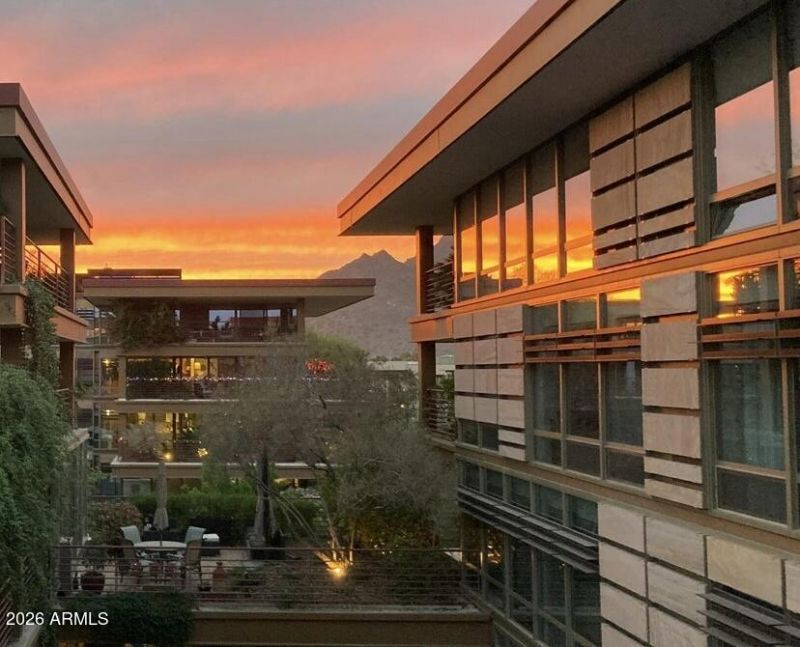 7161 E Rancho Vista Drive, Unit 6002, Scottsdale, AZ 85251 Main Photo