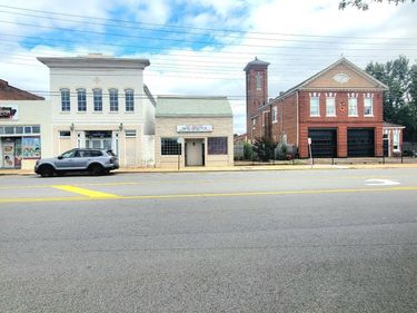 1214 Rivermont Avenue, Lynchburg, VA 24504