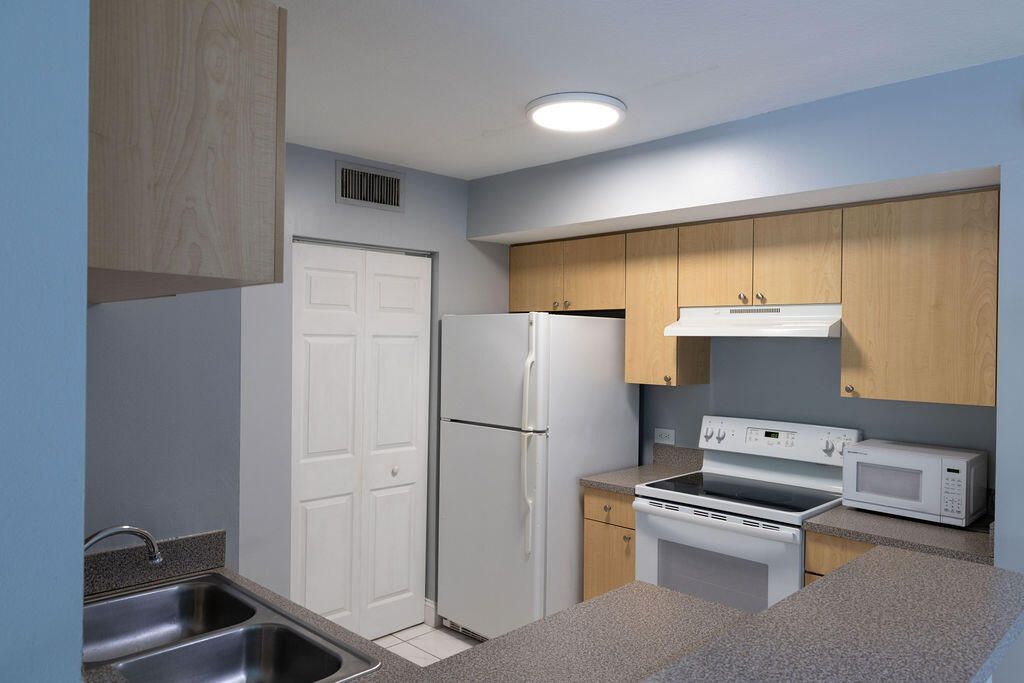 505 Villa Circle, Boynton Beach, FL 33435 Photo