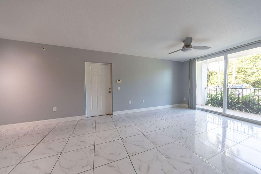 505 Villa Circle, Boynton Beach, FL 33435 Photo