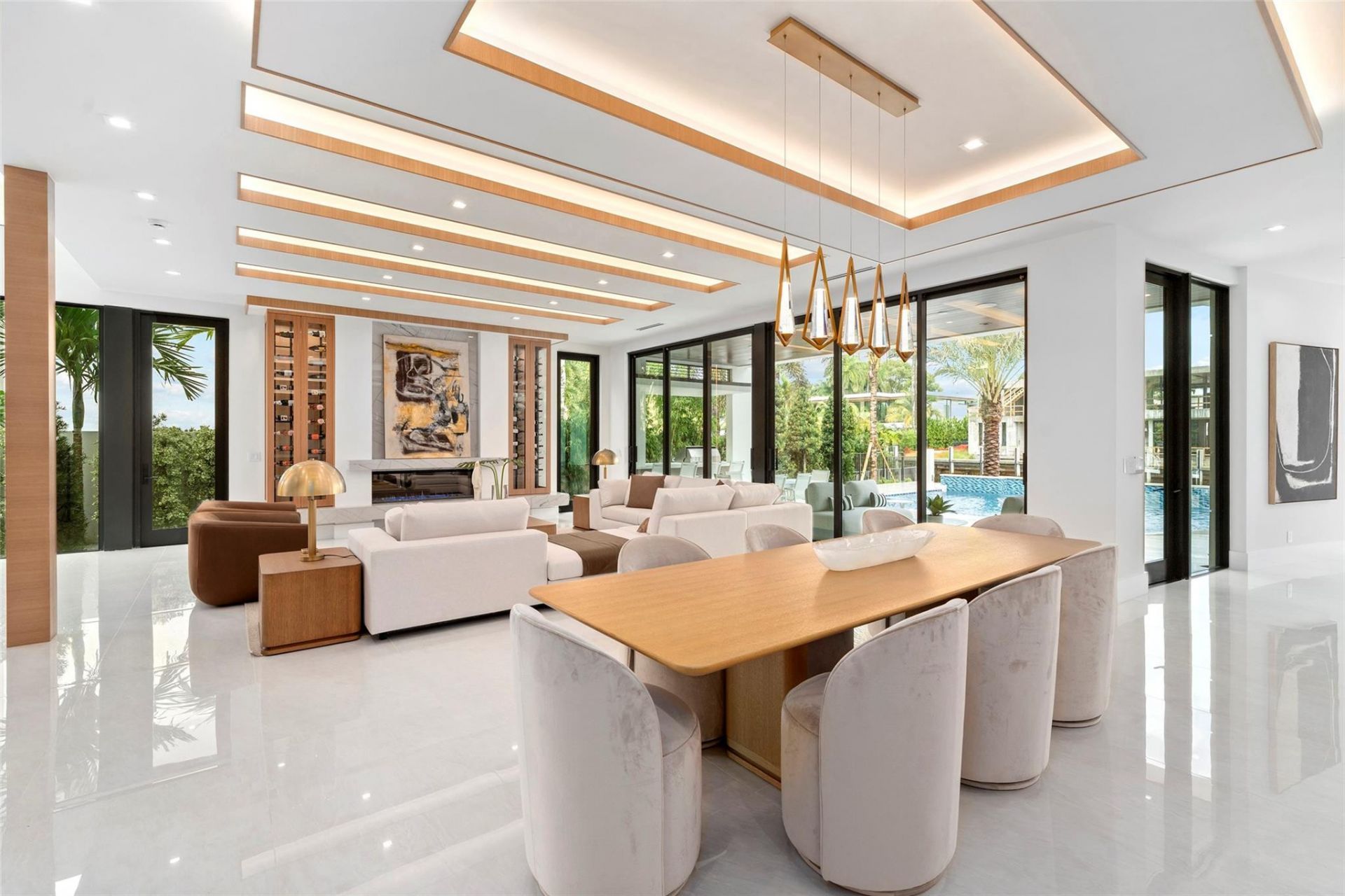 24 Fiesta Way, Fort Lauderdale, FL 33301 Photo