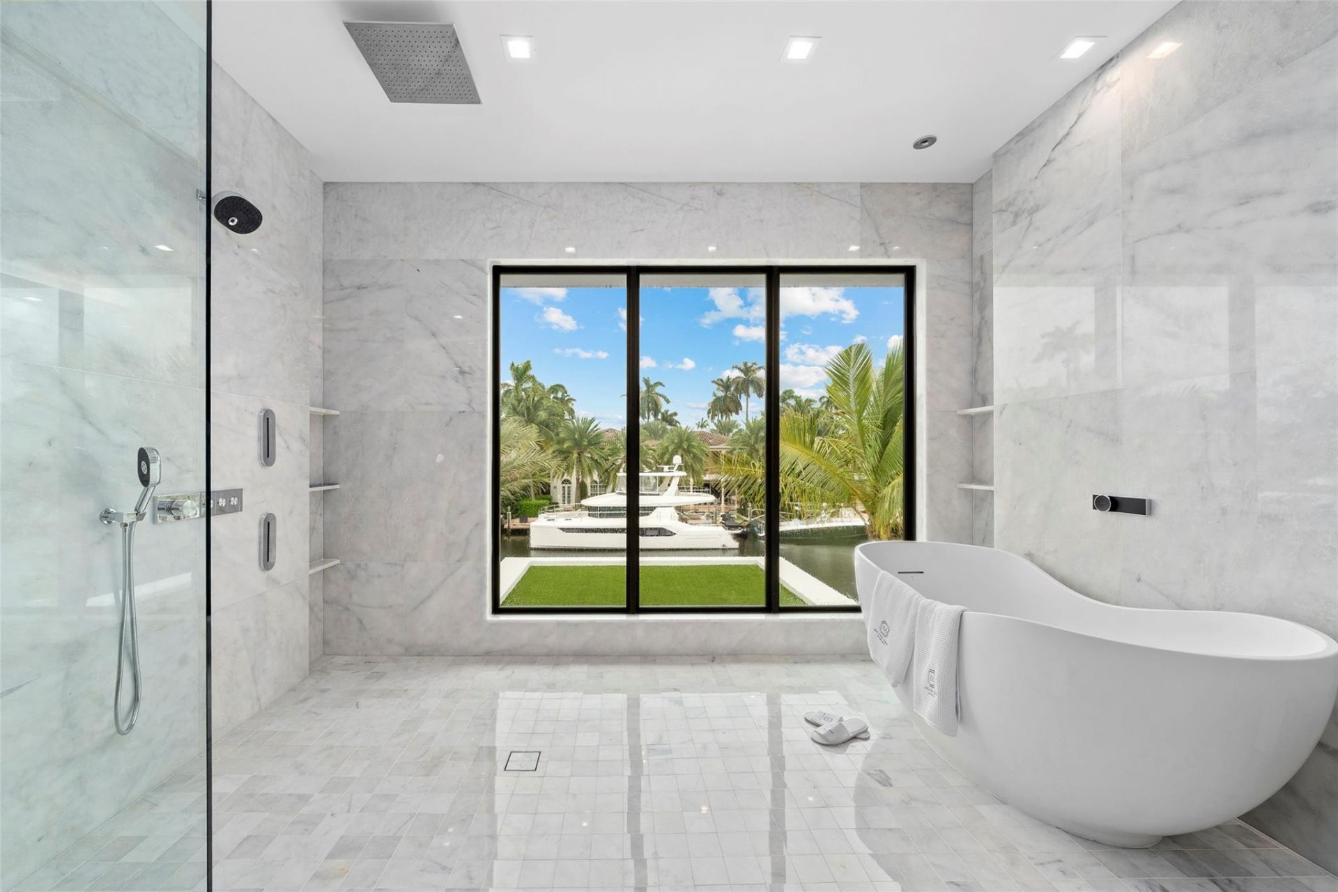 24 Fiesta Way, Fort Lauderdale, FL 33301 Photo