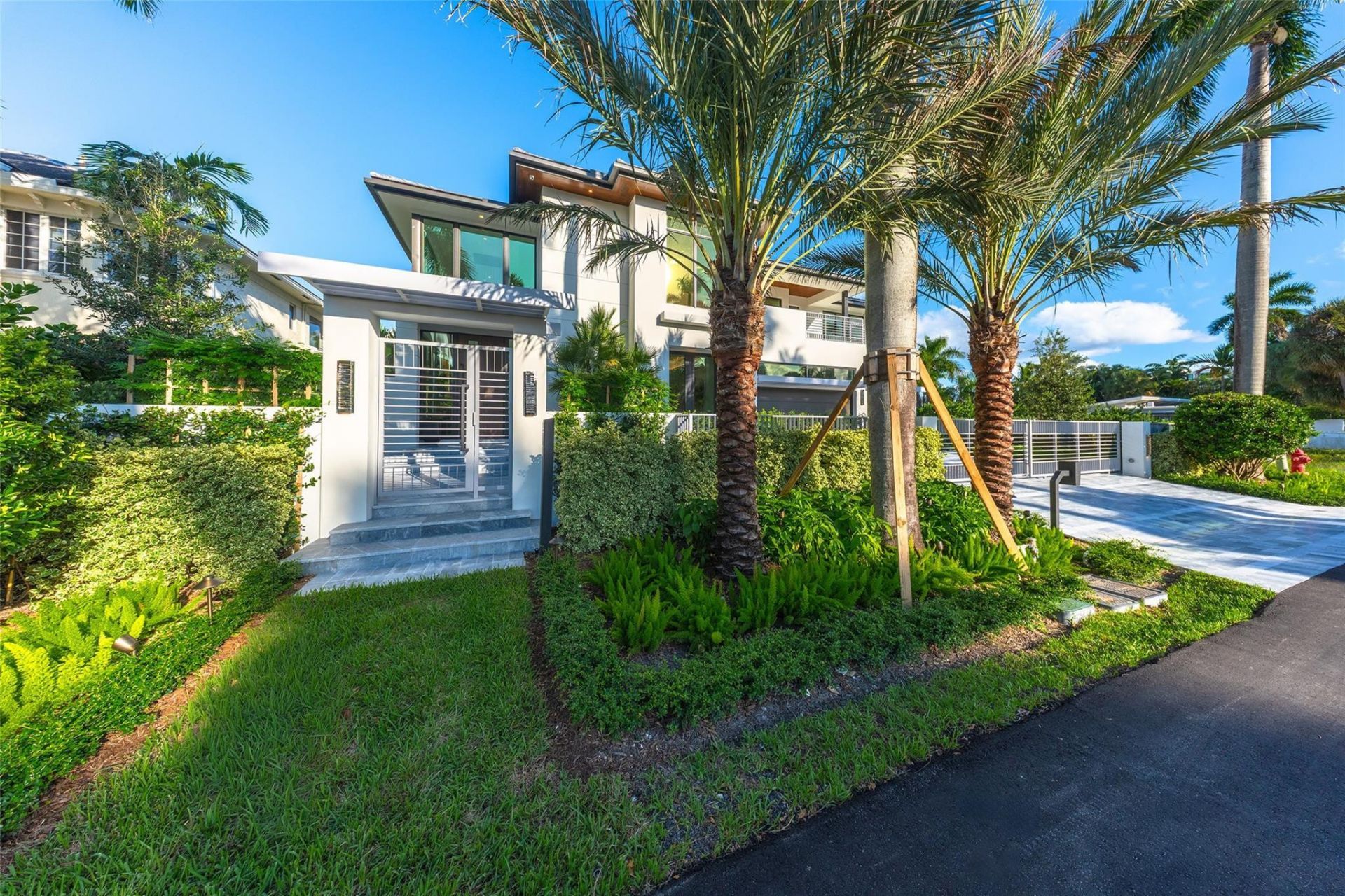 24 Fiesta Way, Fort Lauderdale, FL 33301 Photo