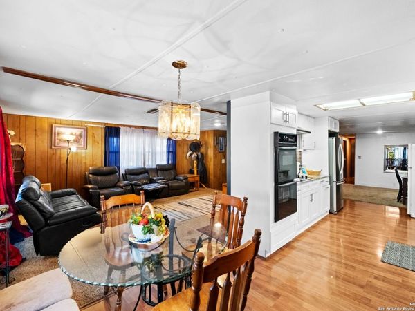 626 Flintstone Dr, Canyon Lake, TX 78133