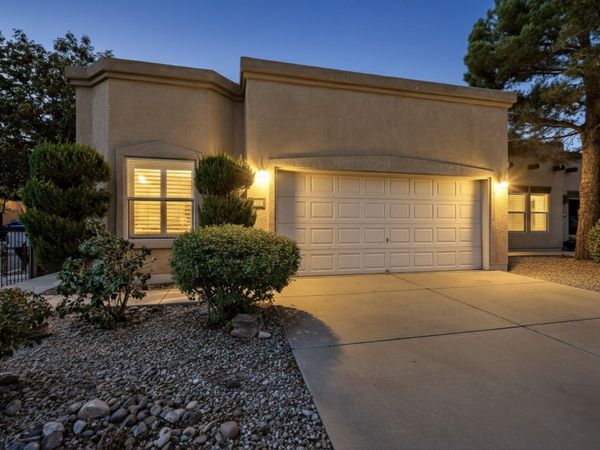 3720 Candelarias Lane, Albuquerque, NM 87107