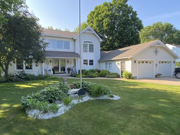 3220 Sherman Park Drive DR, Sault Ste Marie, MI 49783