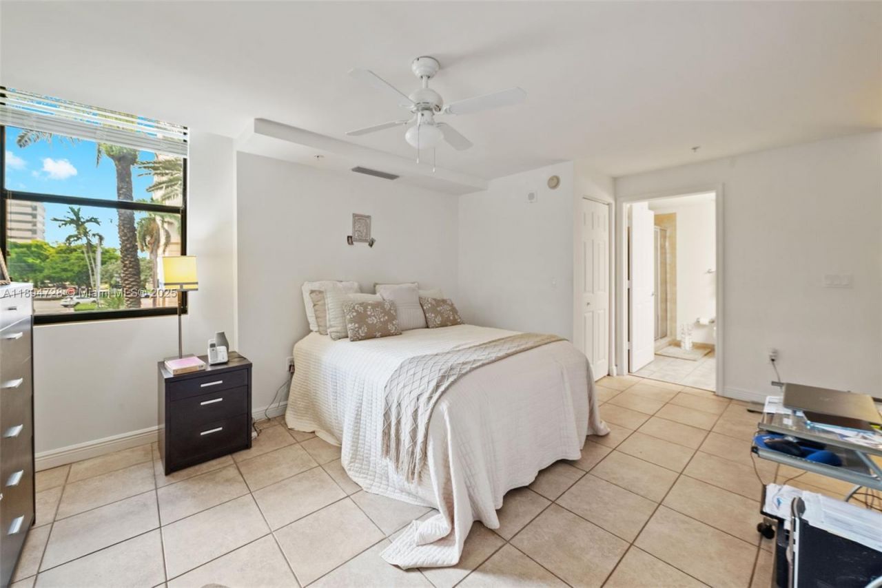 888 S Douglas Rd, Unit 113, Coral Gables, FL 33134 Photo