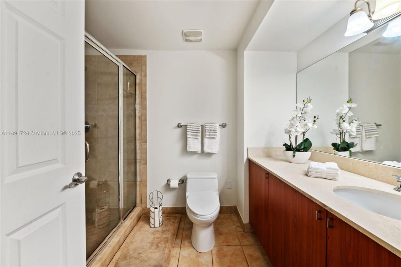 888 S Douglas Rd, Unit 113, Coral Gables, FL 33134 Photo