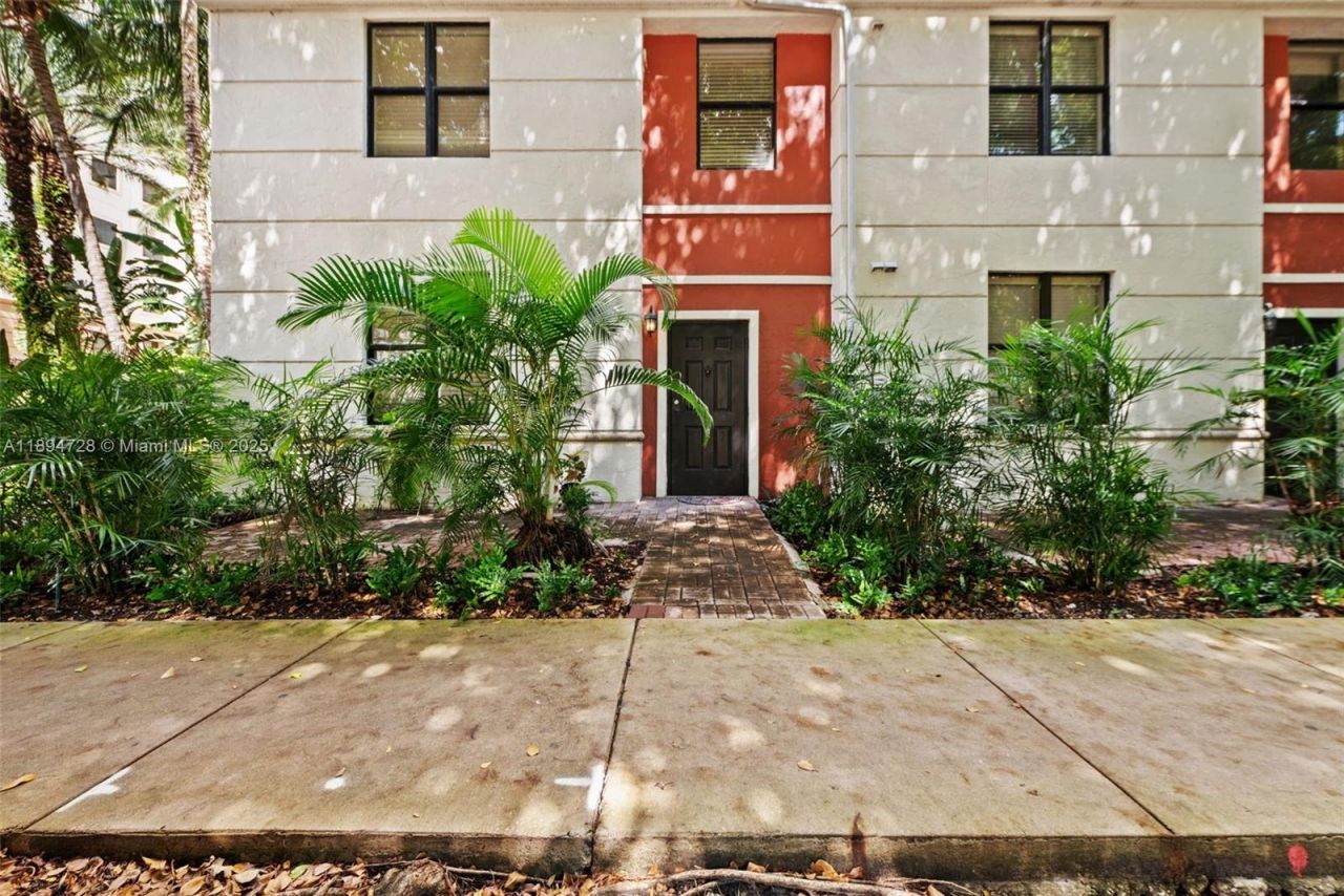 888 S Douglas Rd, Unit 113, Coral Gables, FL 33134 Photo