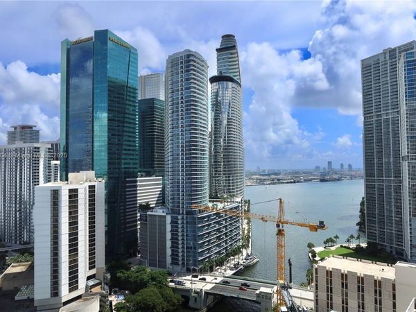 41 SE 5th St, Unit 1611, Miami, FL 33131