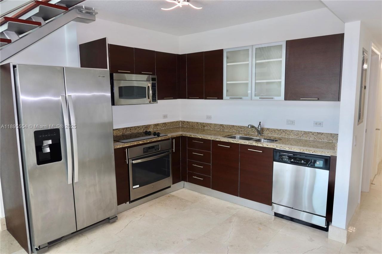 41 SE 5th St, Unit 1611, Miami, FL 33131 Photo