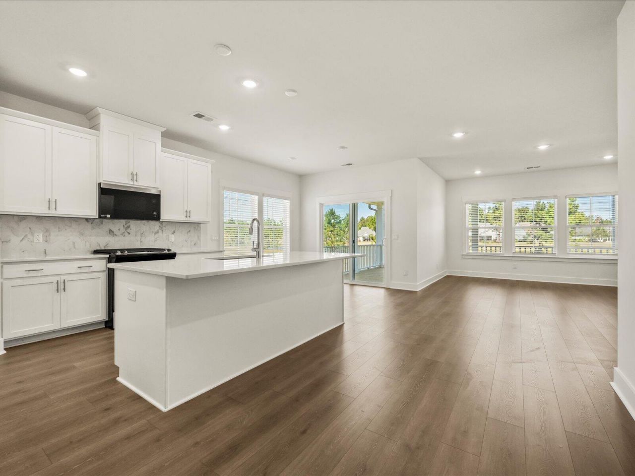 434 Radiant Blue Way Photo 10