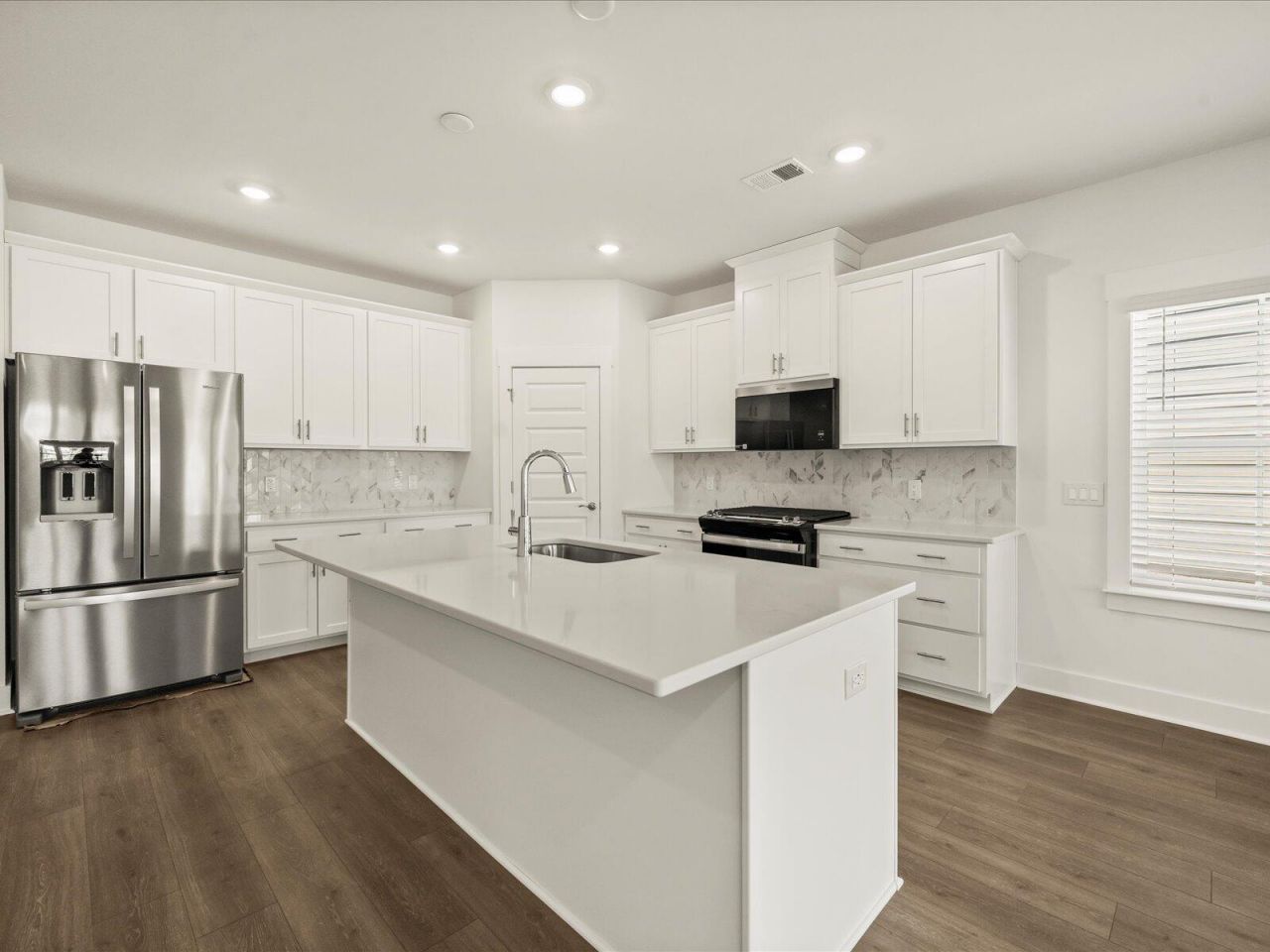 434 Radiant Blue Way Photo 13