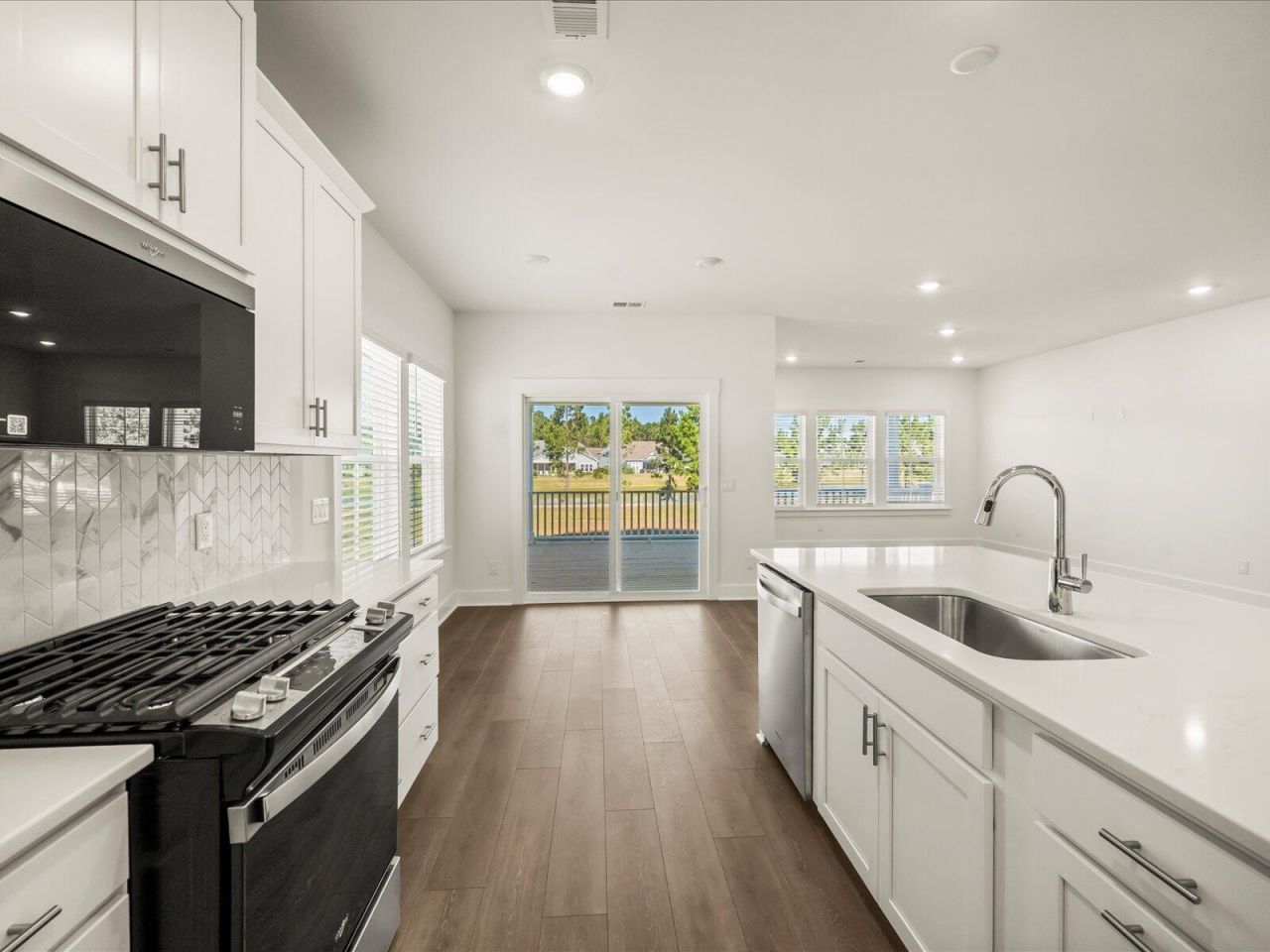 434 Radiant Blue Way Photo 15