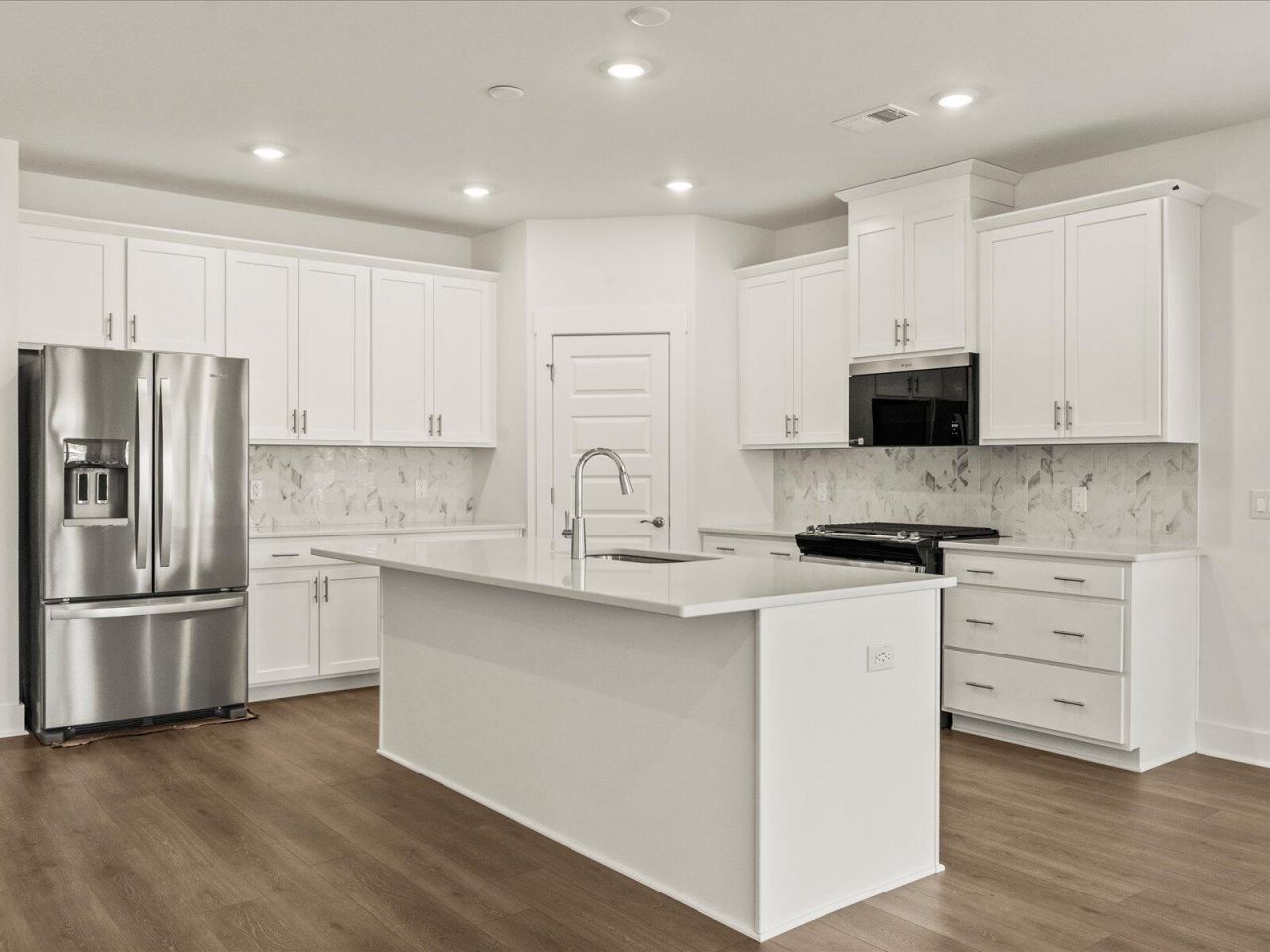 434 Radiant Blue Way Photo 17