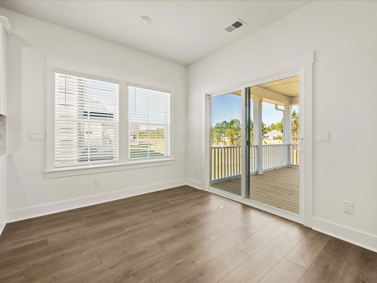 434 Radiant Blue Way Photo 21