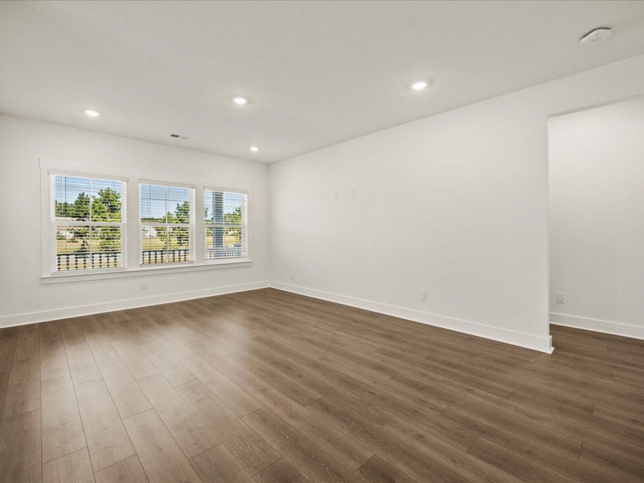 434 Radiant Blue Way Photo 25