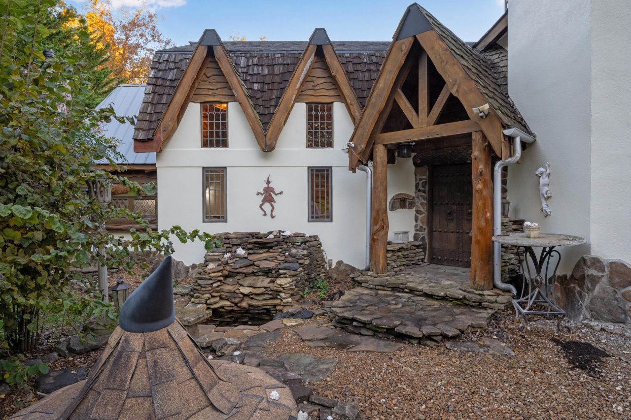 3002 Wilson Avenue, Signal Mountain, TN 37377 Main Photo