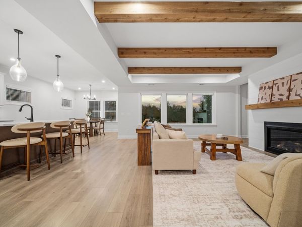 1055 Inez Dr, Smyrna, TN 37167