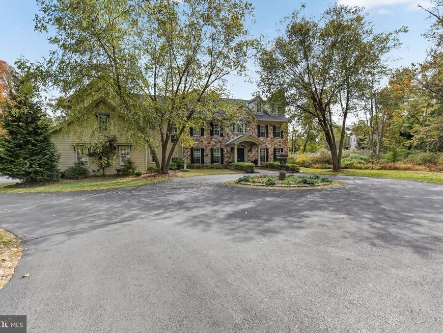 5765 Valley Stream Drive, Doylestown, PA 18902 Main Photo