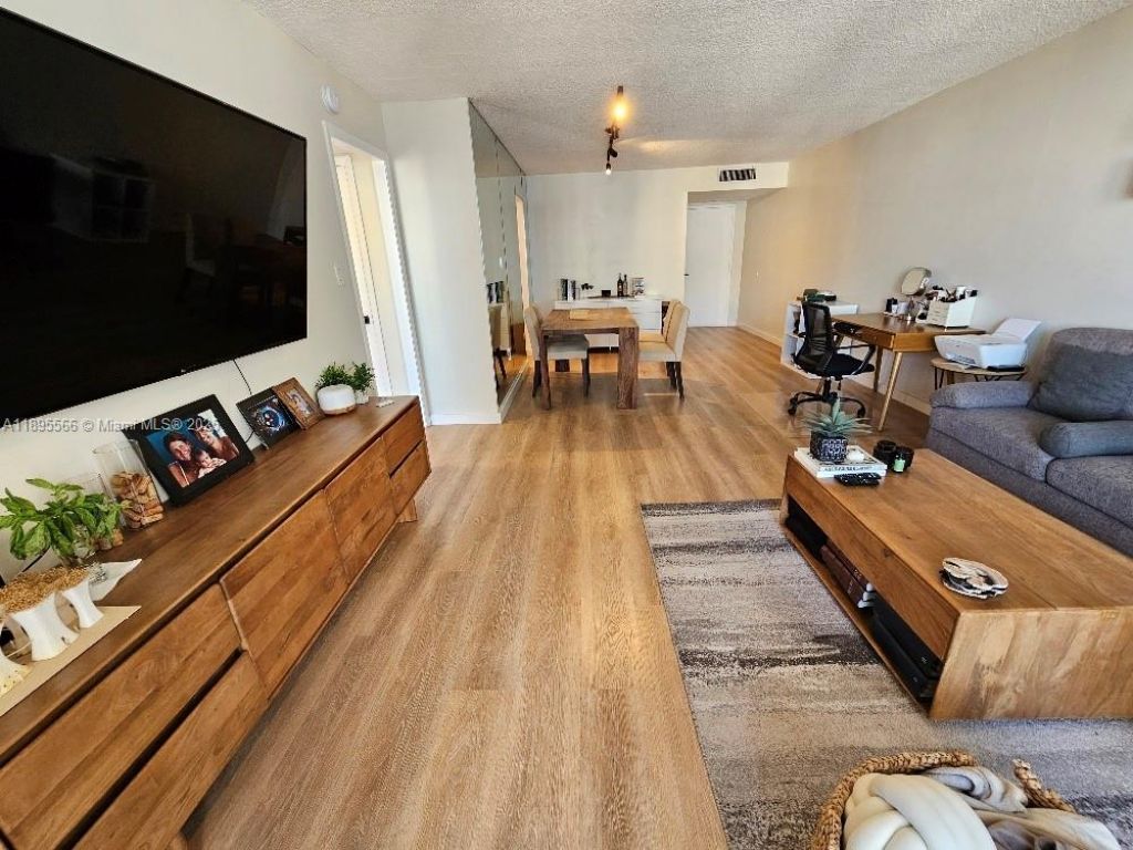 18061 Biscayne Blvd, Unit 1602, Aventura, FL 33160 Photo