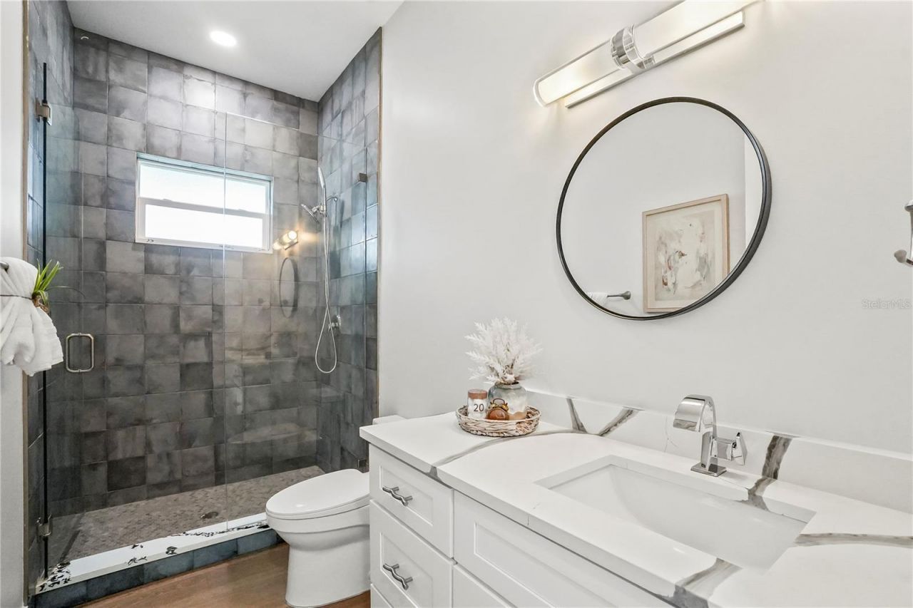 11624 Oak Lane, Seminole, FL 33778 Photo