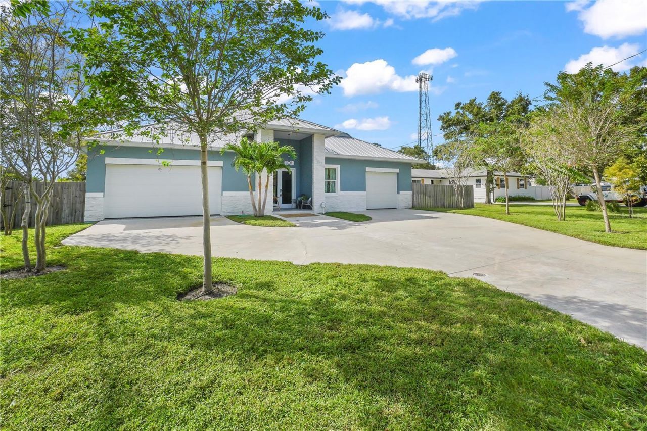 11624 Oak Lane, Seminole, FL 33778 Photo