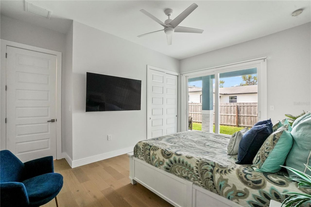 11624 Oak Lane, Seminole, FL 33778 Photo