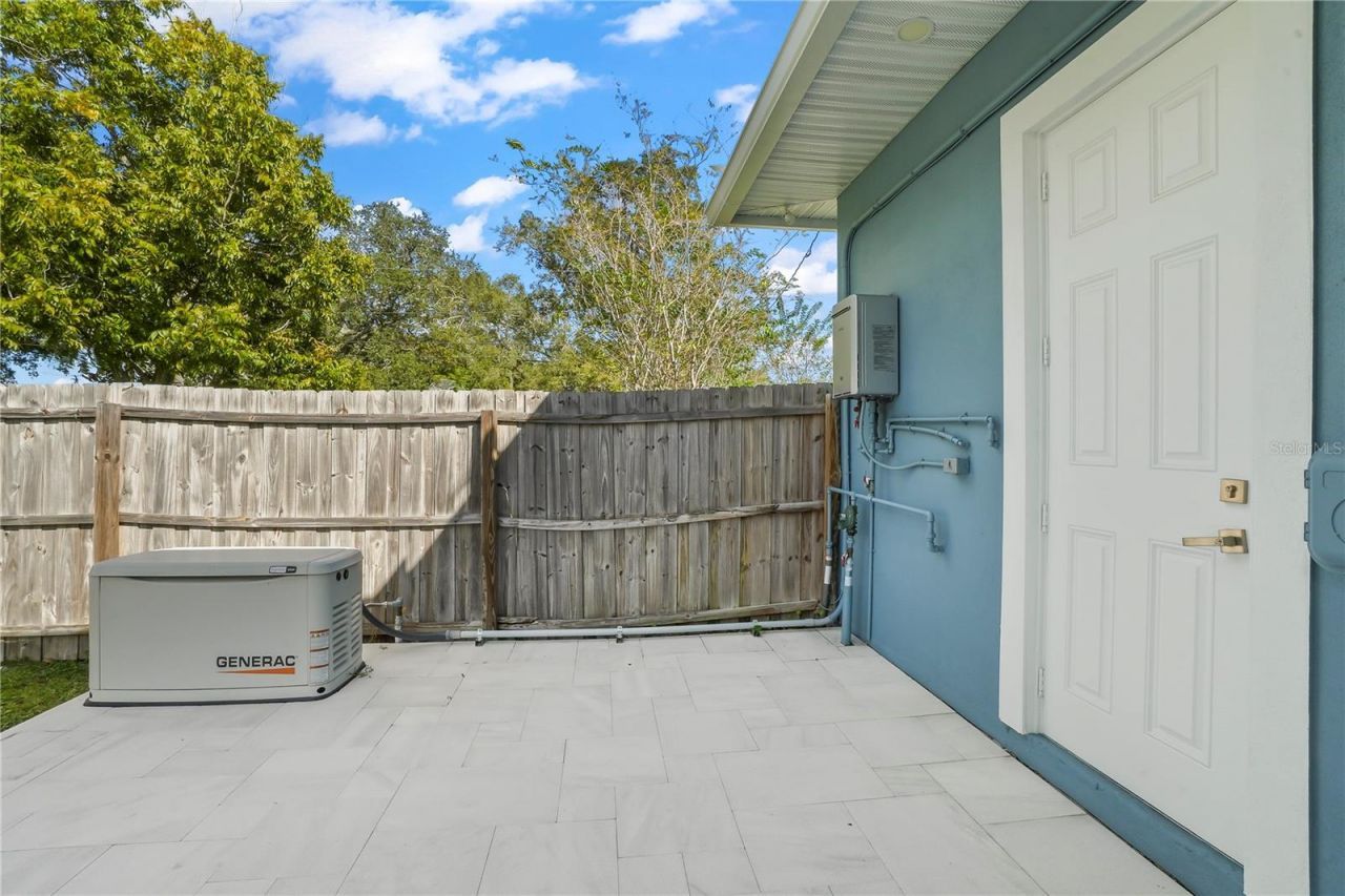 11624 Oak Lane, Seminole, FL 33778 Photo