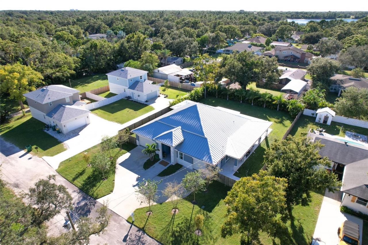 11624 Oak Lane, Seminole, FL 33778 Photo