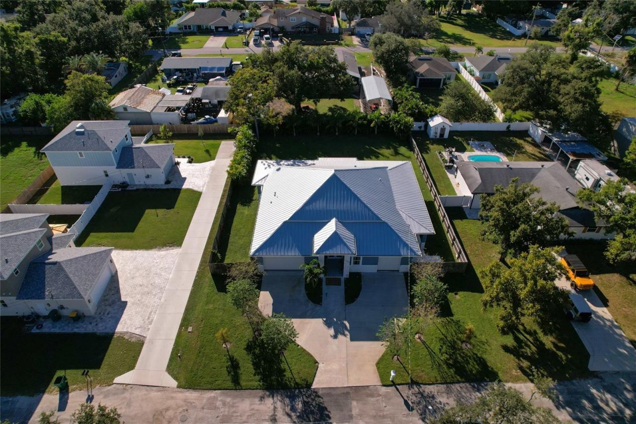 11624 Oak Lane, Seminole, FL 33778 Photo