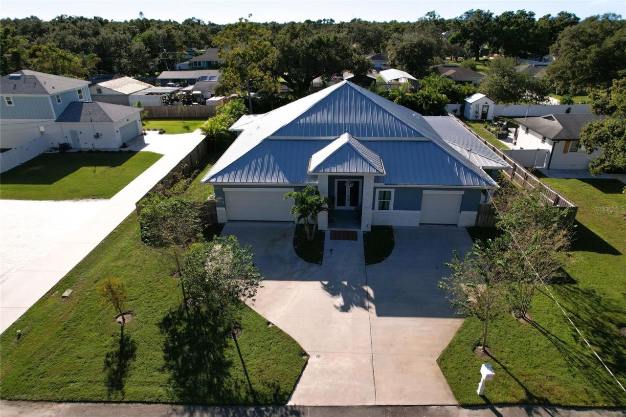 11624 Oak Lane, Seminole, FL 33778 Photo