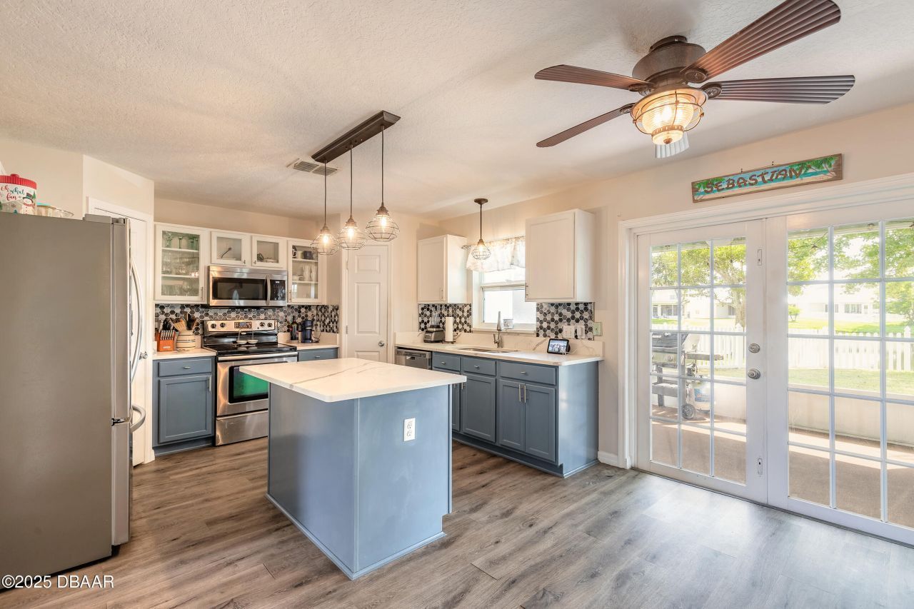 216 Stony Point Drive, Sebastian, FL 32958 Photo