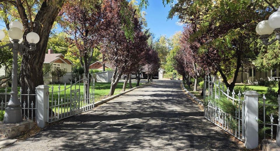 310 Mountain Street, Carson City, NV 89703 Photo