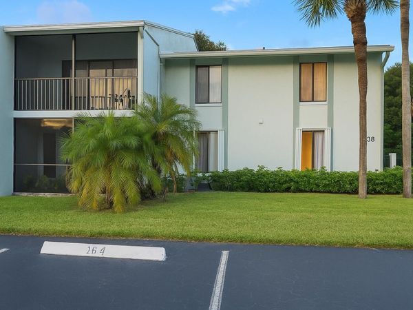 3738 Savoy Lane, Unit D1, West Palm Beach, FL 33417