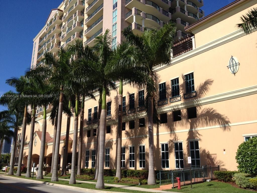 17555 SW Atlantic Blvd, Unit PH2, Sunny Isles Beach, FL 33160 Photo