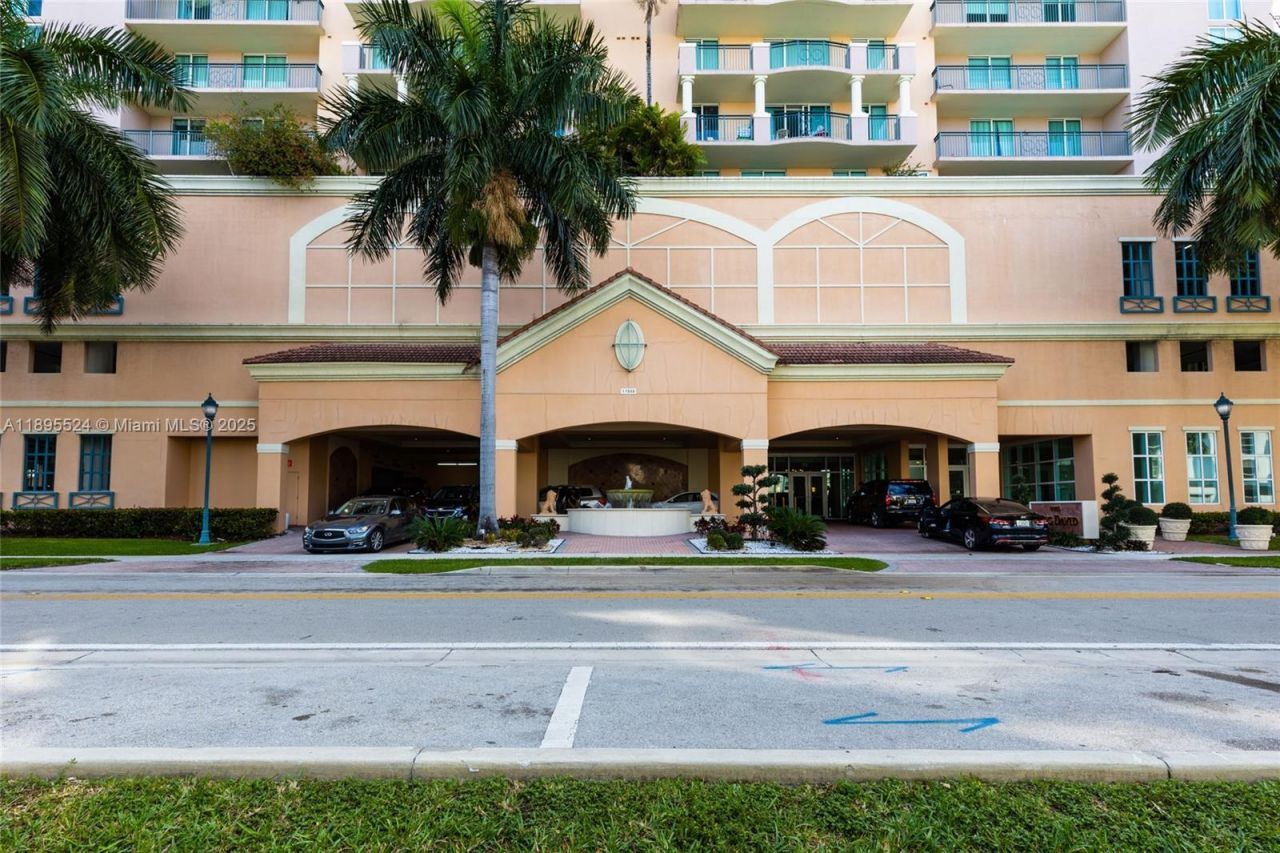 17555 SW Atlantic Blvd, Unit PH2, Sunny Isles Beach, FL 33160 Photo