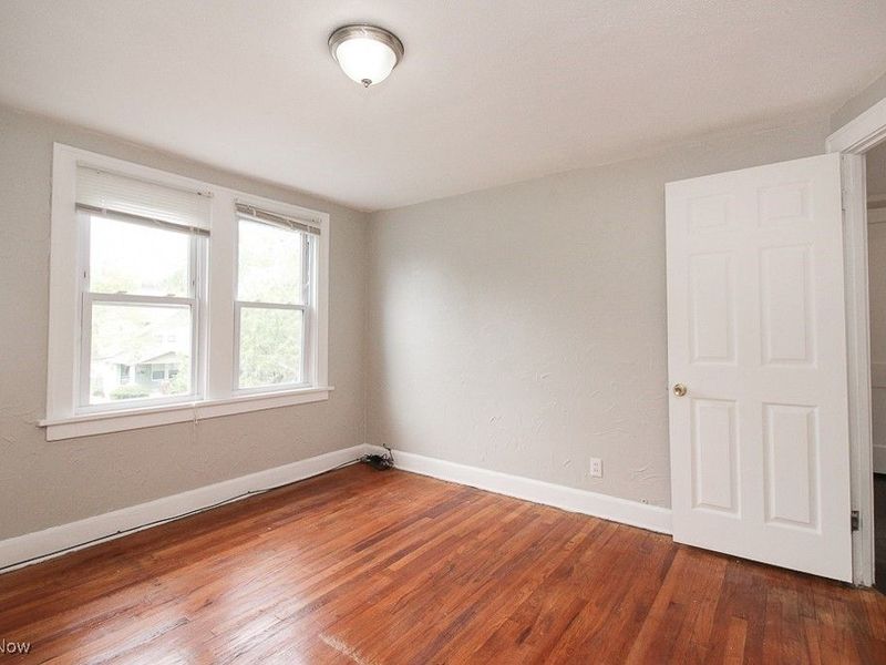 967 Pembrook Road, Cleveland Heights, OH 44121 Photo 13