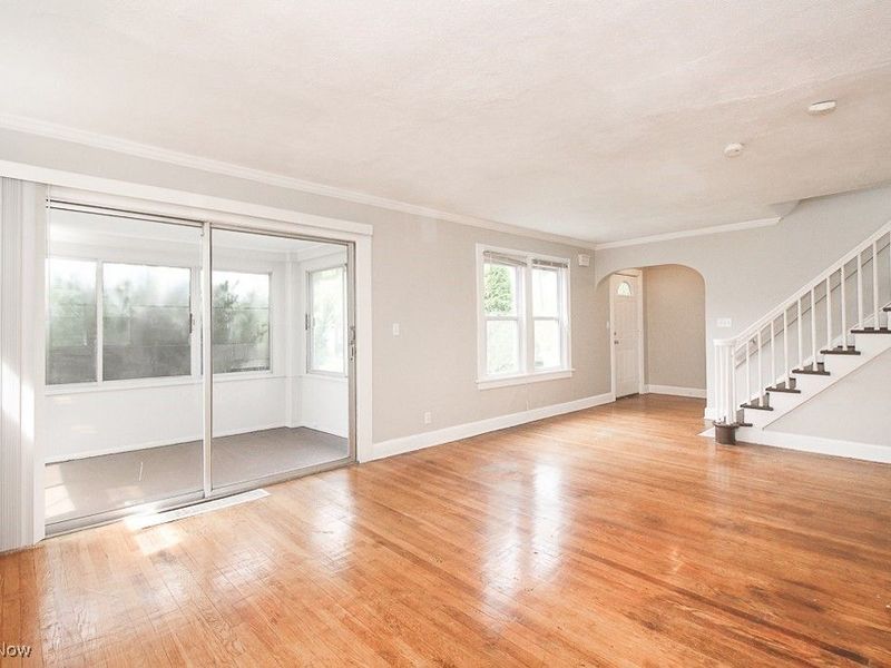 967 Pembrook Road, Cleveland Heights, OH 44121 Photo 5
