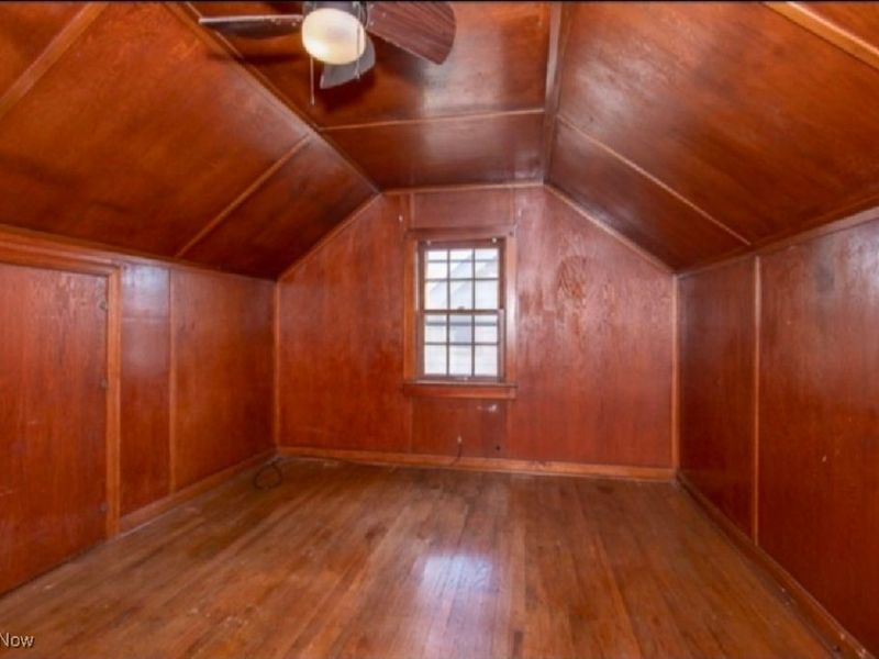 3575 Grosvenor Road, Cleveland Heights, OH 44118 Photo 11