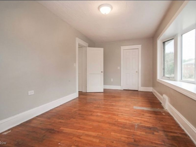 3821 Delmore Road, Cleveland Heights, OH 44121 Photo 5