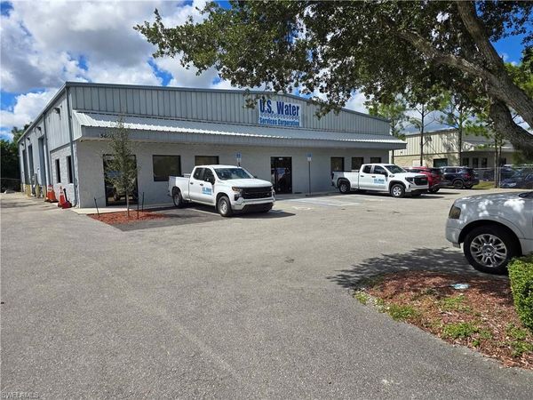 5605 2nd ST W, LEHIGH ACRES, FL 33971