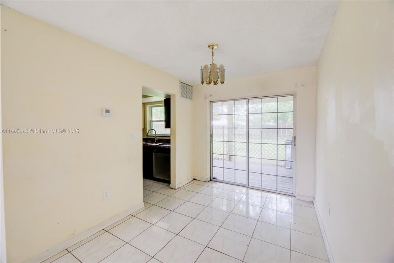 2900 N 73rd Ave, Hollywood, FL 33024 Photo
