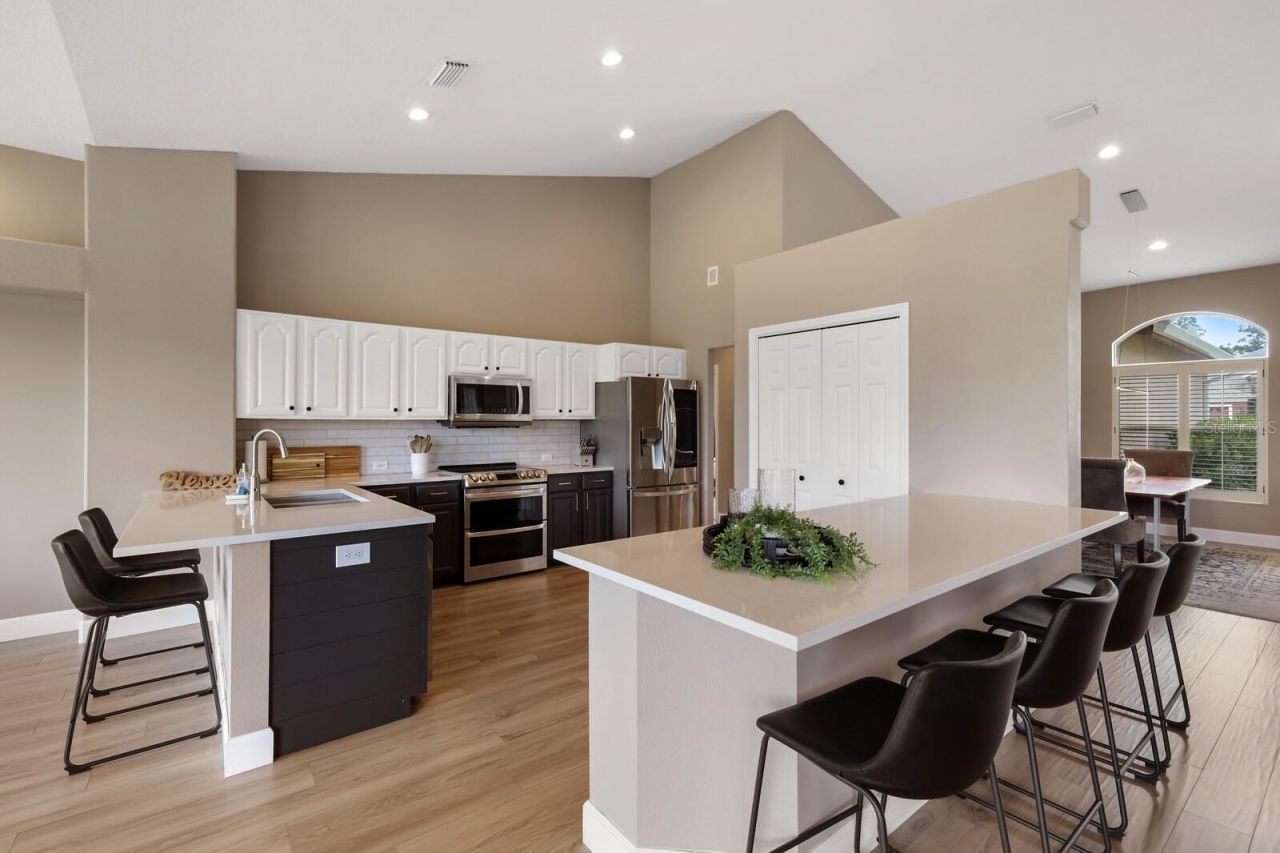 10160 Cherry Hills Avenue Circle, Bradenton, FL 34202 Photo