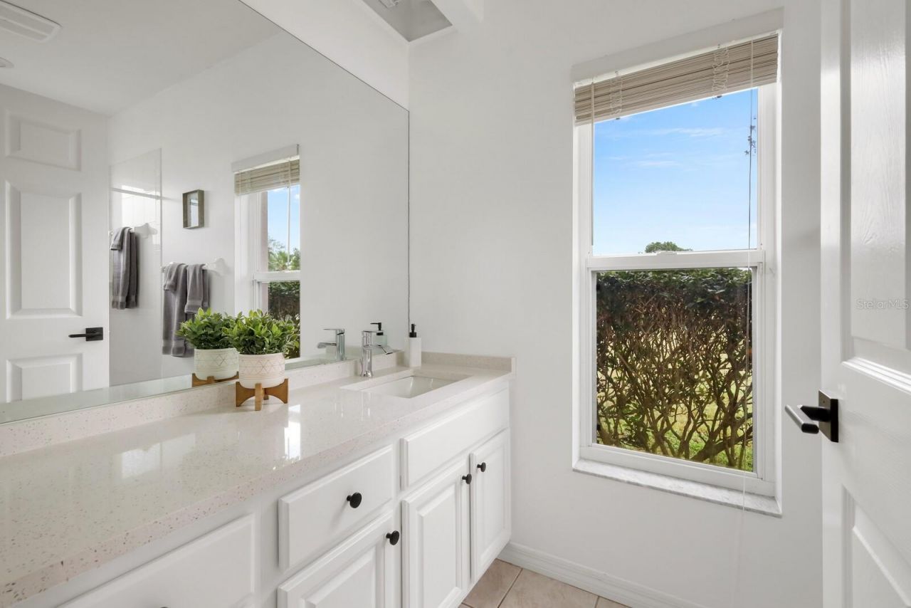 10160 Cherry Hills Avenue Circle, Bradenton, FL 34202 Photo