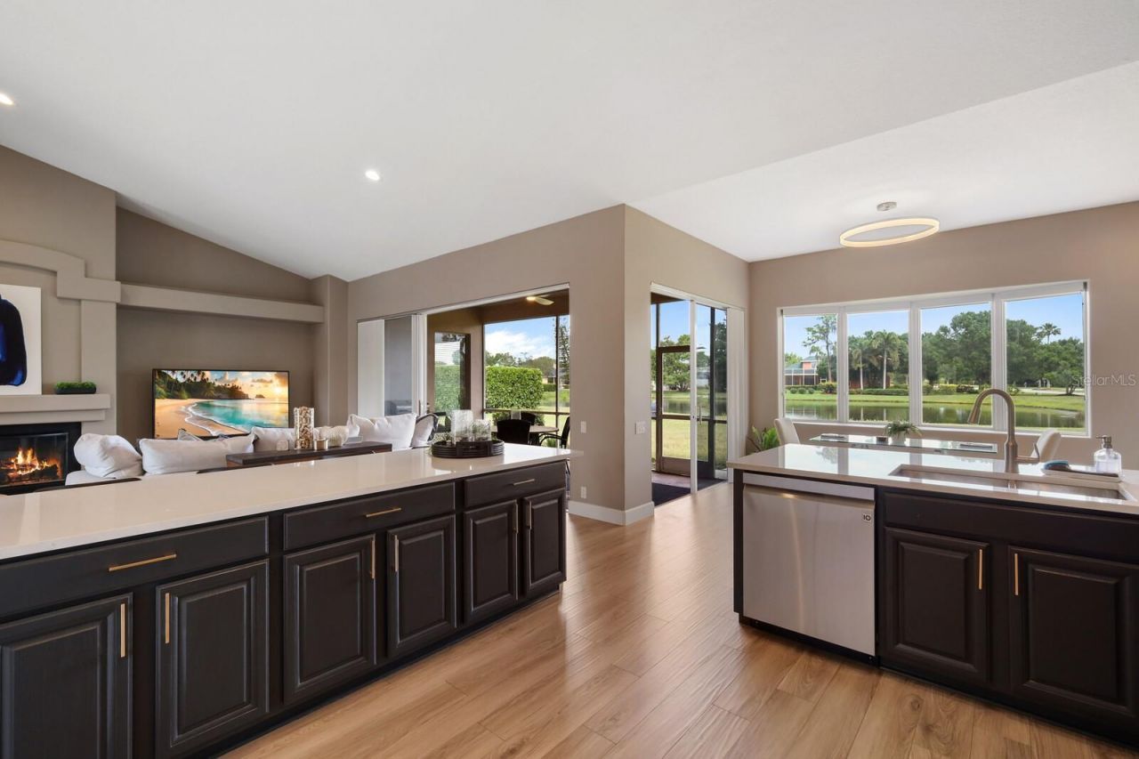 10160 Cherry Hills Avenue Circle, Bradenton, FL 34202 Photo