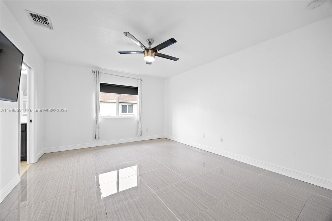 21416 NW 13th Pl, Miami Gardens, FL 33169 Photo